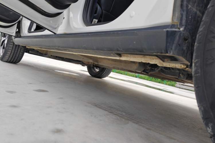 Used JAC Group X4 2020 1.5T CVT Superior Trim Left Side Sill