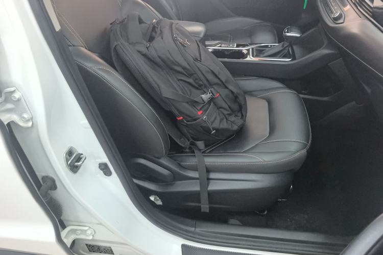 Used JAC Group X4 2020 1.5T CVT Elite Model Right Front Seat