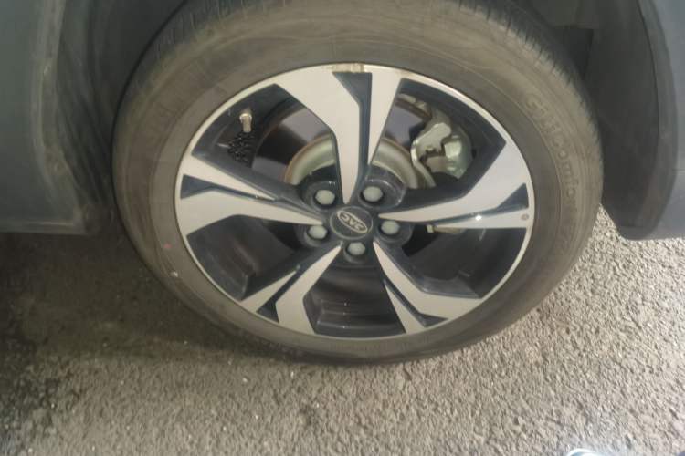 Used JAC Group X4 2020 1.5T CVT Dream Edition Right Front Wheel Hub