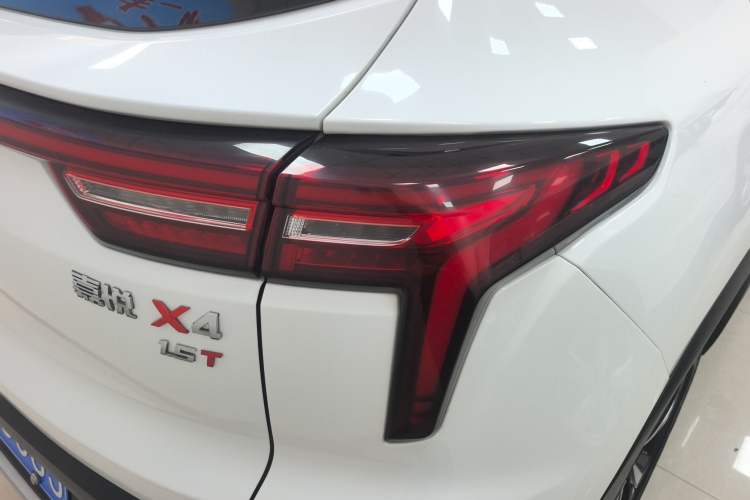 Used JAC Group X4 2020 1.5T CVT Elite Model Right Rear Taillight