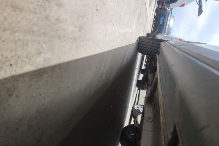 Used JAC Group X4 2020 1.5T CVT Dream Edition Right Side Sill
