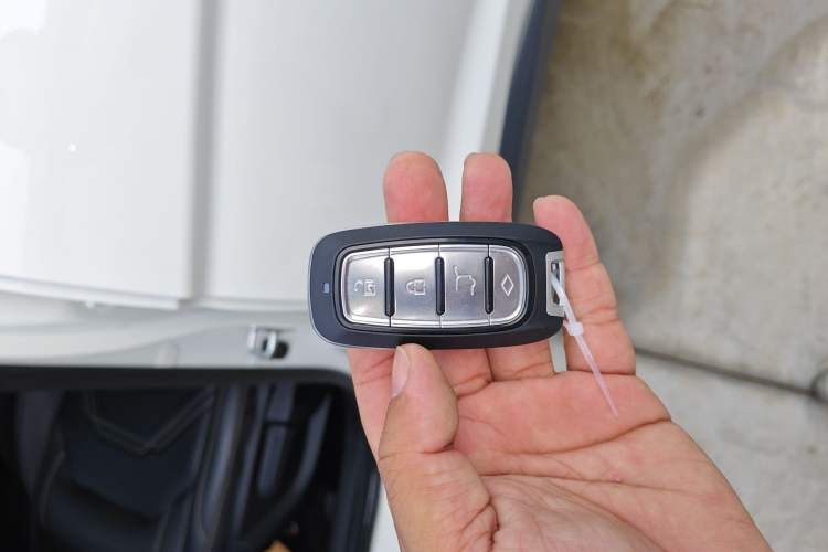 Used JAC Group X4 2020 1.5T CVT Superior Trim Vehicle Key