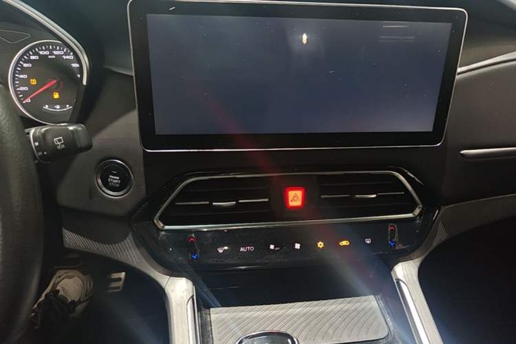 Used JAC Group X7 2020 1.5TGDI Automatic Overdrive Model Audio And AC Panel