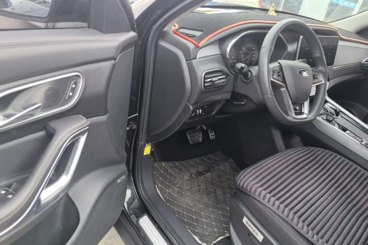 Used JAC Group X7 2020 1.5TGDI Automatic Free-Style Model Driver Seat