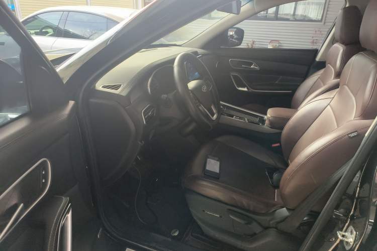 Used JAC Group X7 2020 1.5TGDI Automatic Free-Style Model Interior 3