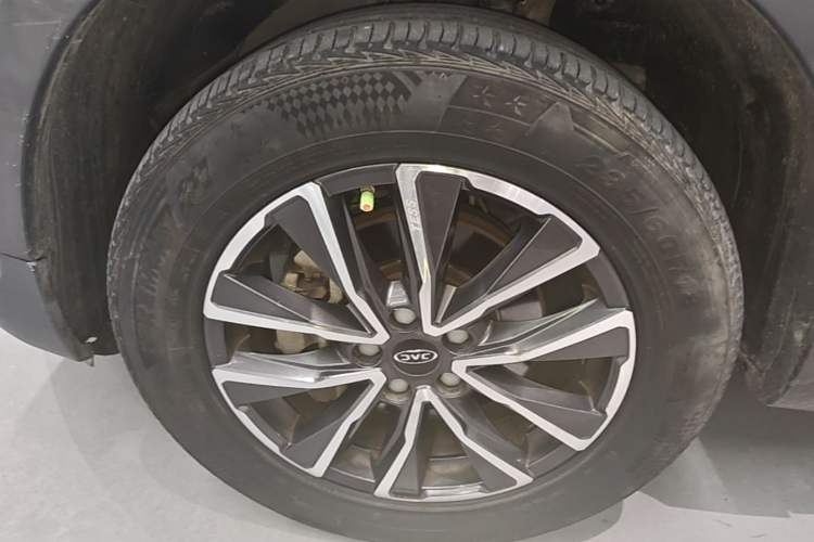Used JAC Group X7 2020 1.5TGDI Automatic Overdrive Model Left Front Wheel Hub