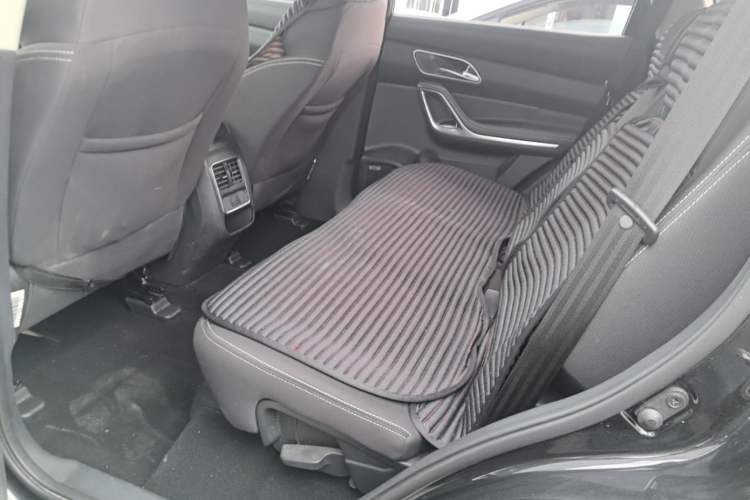 Used JAC Group X7 2020 1.5TGDI Automatic Free-Style Model Left Rear Seat