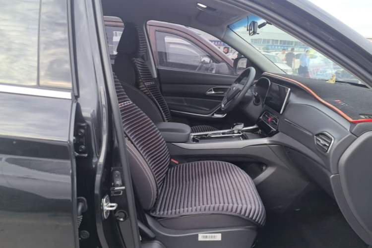 Used JAC Group X7 2020 1.5TGDI Automatic Free-Style Model Right Front Seat