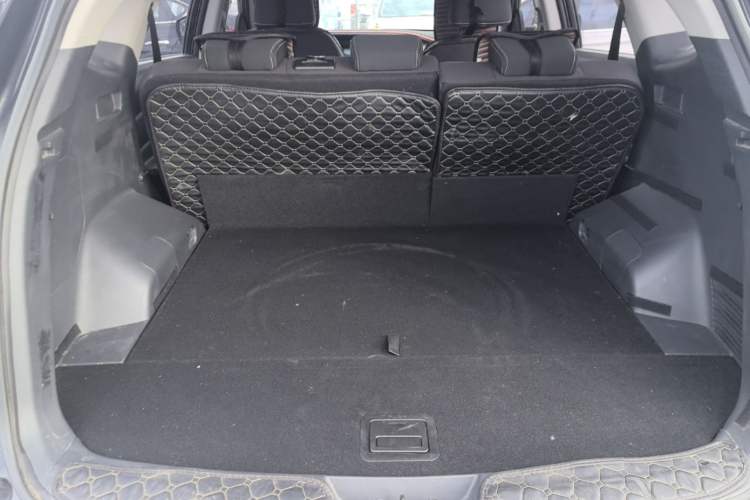 Used JAC Group X7 2020 1.5TGDI Automatic Free-Style Model Trunk