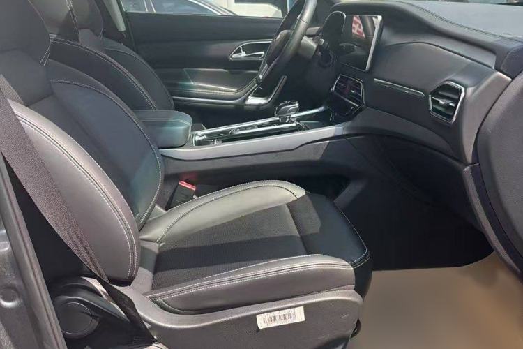 Used JAC Group X7 2020 1.5TGDI Automatic Free-Style Model Interior 3