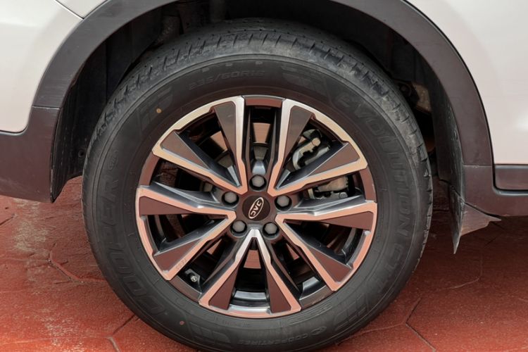 Used JAC Group X7 2020 1.5TGDI Automatic Free-Style Model Exterior 6