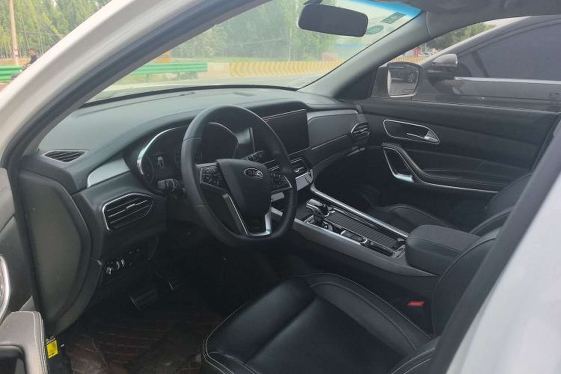 Used JAC Group X7 2020 1.5TGDI Automatic Overdrive Model Interior 1