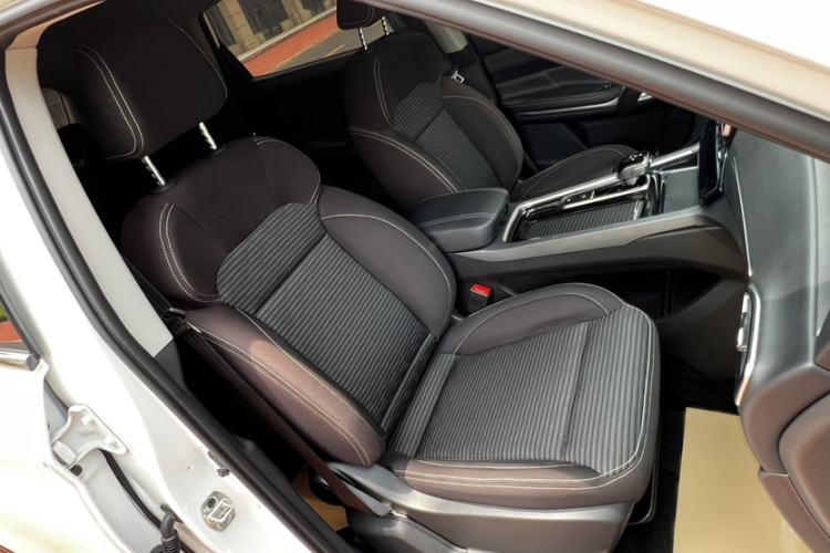Used JAC Group X7 2020 1.5TGDI Automatic Free-Style Model Interior 10