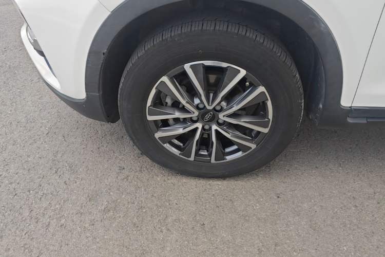 Used JAC Group X7 2020 1.5TGDI Automatic Free-Style Model Left Front Wheel Hub