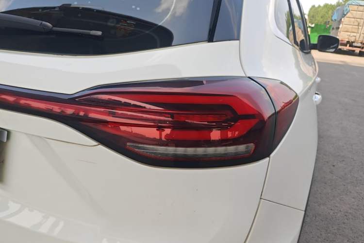 Used JAC Group X7 2020 1.5TGDI Automatic Free-Style Model Right Rear Taillight