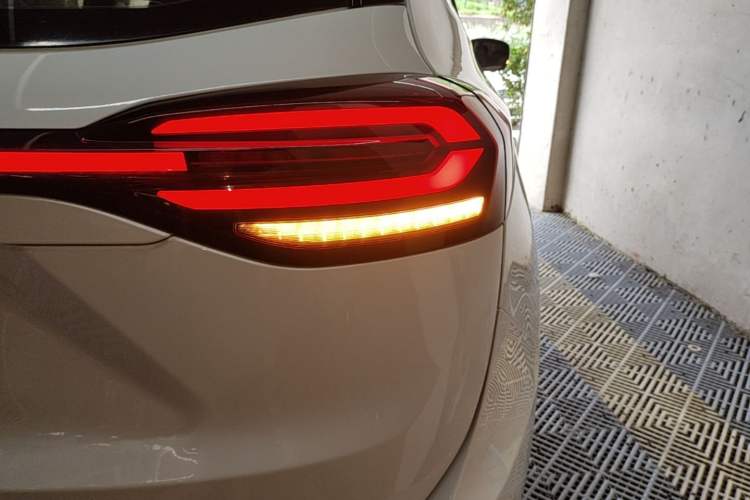 Used JAC Group X7 2020 1.5TGDI Automatic Dream Edition Right Rear Taillight