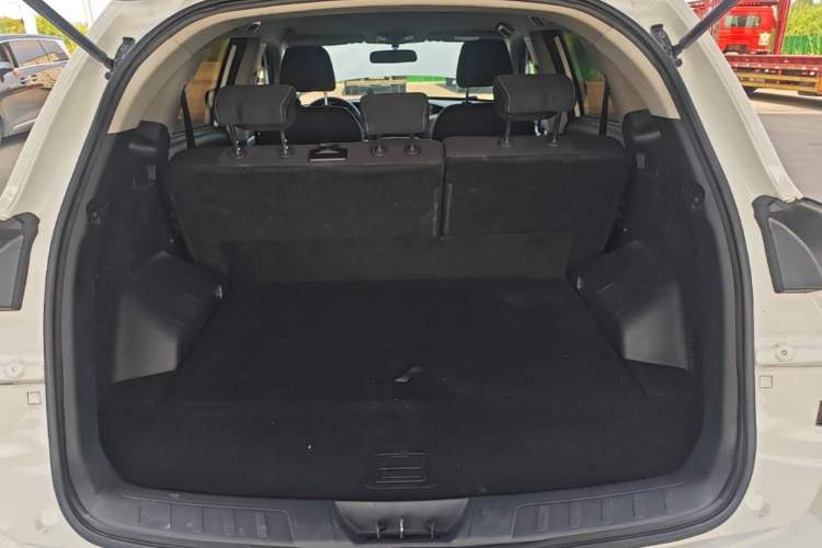 Used JAC Group X7 2020 1.5TGDI Automatic Free-Style Model Trunk