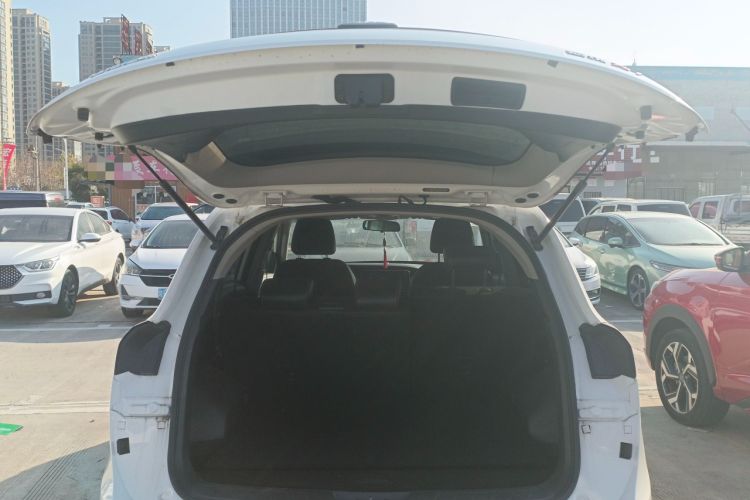 Used JAC Group X7 2020 1.5TGDI Automatic Free-Style Model Trunk