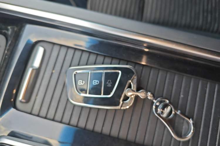 Used JAC Group X7 2020 1.5TGDI Automatic Free-Style Model Vehicle Key