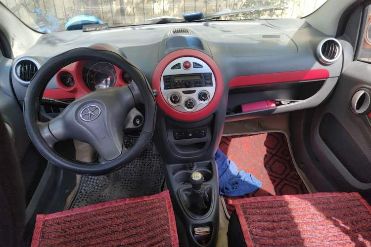 Used JAC Group Yueyue 2011 1.0L Comfort Version Center Console