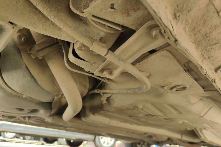 Used JAC Group Yueyue 2011 1.0L Comfort Version Chassis Front Right
