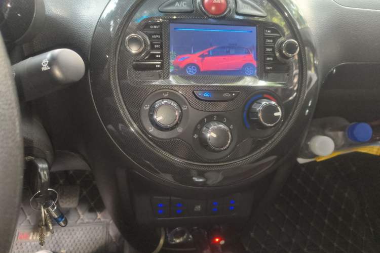 Used JAC Group Yueyue 2012 1.0L Luxury Model Audio And AC Panel
