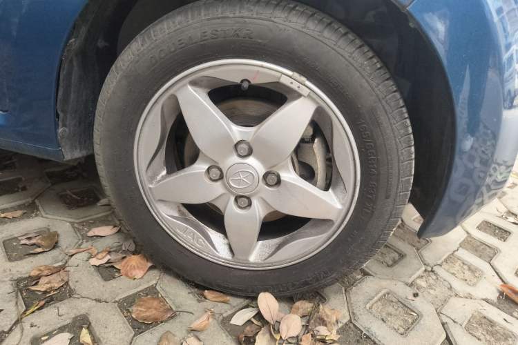 Used JAC Group Yueyue 2012 1.0L Luxury Model Right Front Wheel Hub