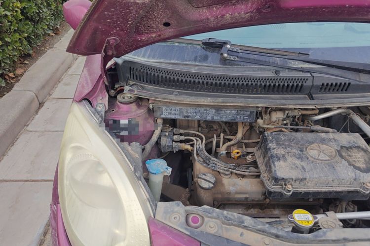 Used JAC Group Yueyue 2012 1.0L Comfort Version Engine Bay Right