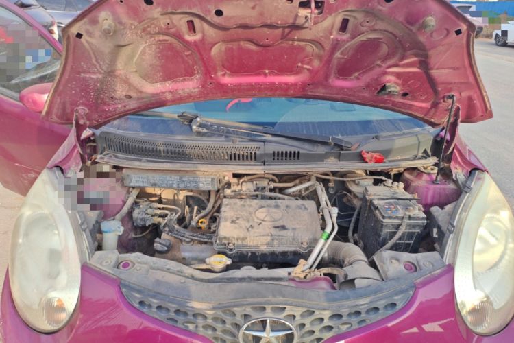 Used JAC Group Yueyue 2012 1.0L Comfort Version Engine Bay