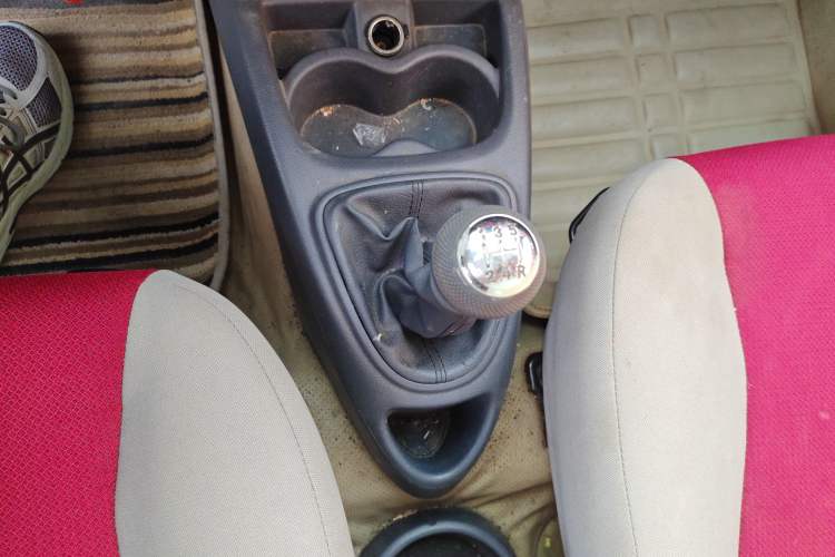 Used JAC Group Yueyue 2012 1.0L Comfort Version Gear Lever