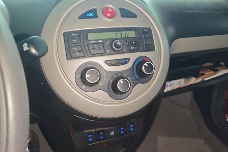 Used JAC Group Yueyue 2012 CROSS 1.0L Comfort Model Audio And AC Panel