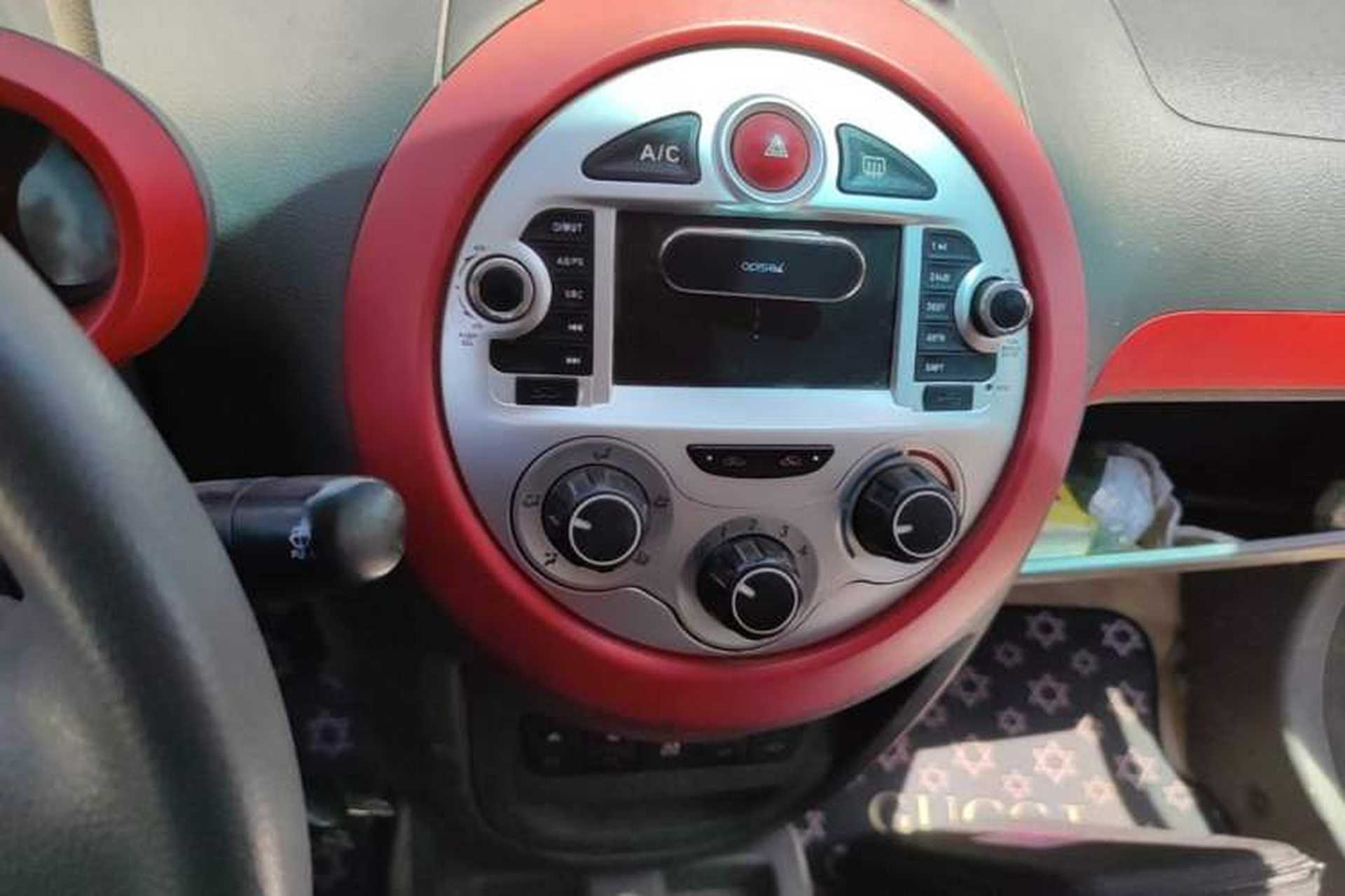 Used JAC Group Yueyue 2012 1.0L Luxury Model Audio And AC Panel