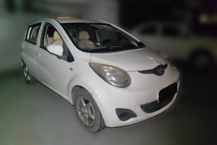 Used JAC Group Yueyue 2012 1.0L Luxury Model Front Right 45 Deg