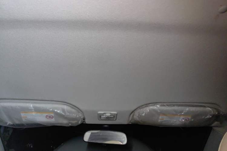 Used JAC Group Yueyue 2012 1.0L Luxury Model Headliner