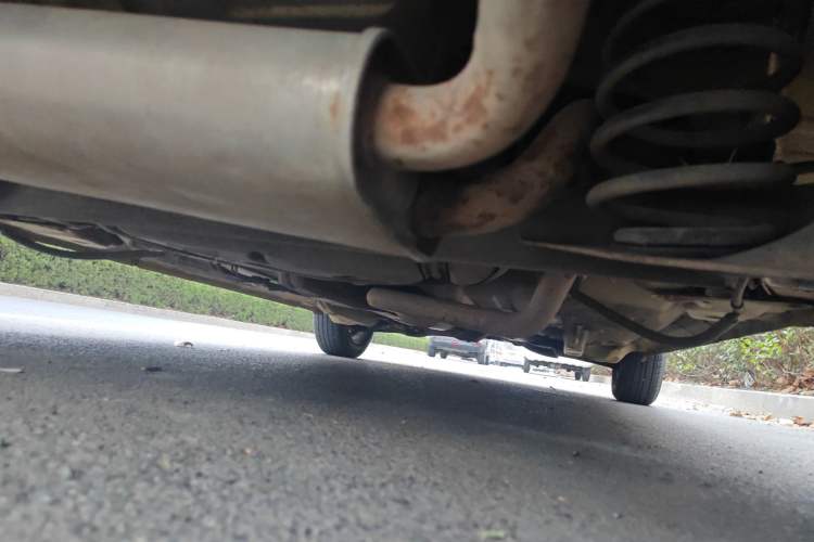 Used JAC Group Yueyue 2012 1.0L Luxury Model Chassis Rear Right