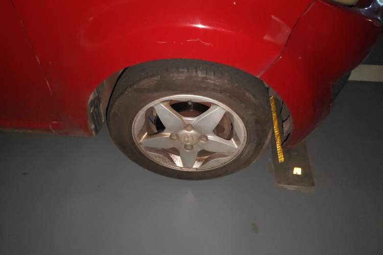 Used JAC Group Yueyue 2014 J2 1.0L Luxury Model Right Front Wheel Hub