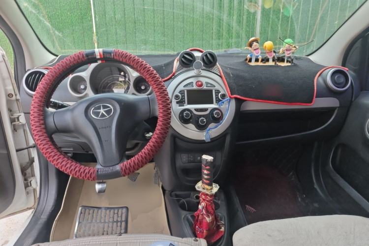 Used JAC Group Yueyue 2014 J2 1.0L Luxury Model Center Console