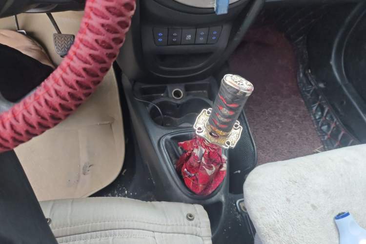Used JAC Group Yueyue 2014 J2 1.0L Luxury Model Gear Lever