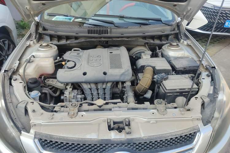 Used JAC Heyue 2012 1.5L Manual Luxury Version Engine Bay