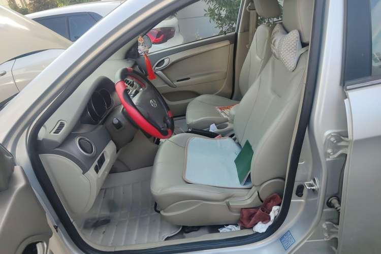 Used JAC Heyue 2012 1.5L Manual Luxury Version Left Front Seat