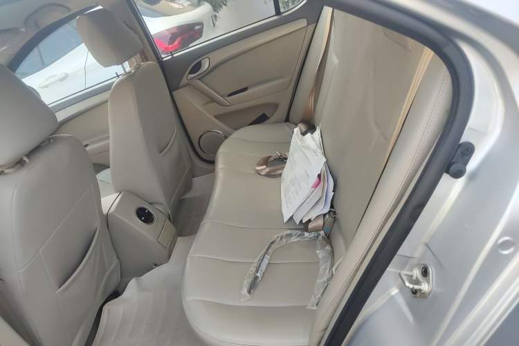 Used JAC Heyue 2012 1.5L Manual Luxury Version Left Rear Seat