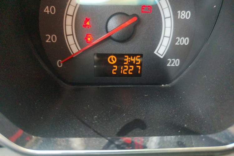 Used JAC Heyue 2012 1.5L Manual Luxury Version Odometer Close Up