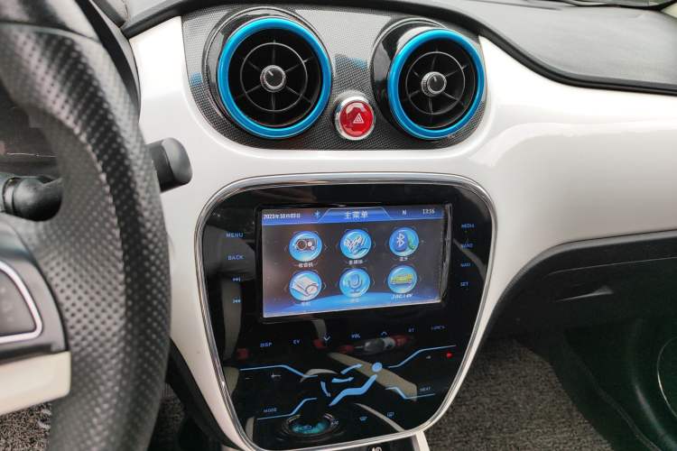 Used JAC iEV 2015 iEV5 Audio And AC Panel