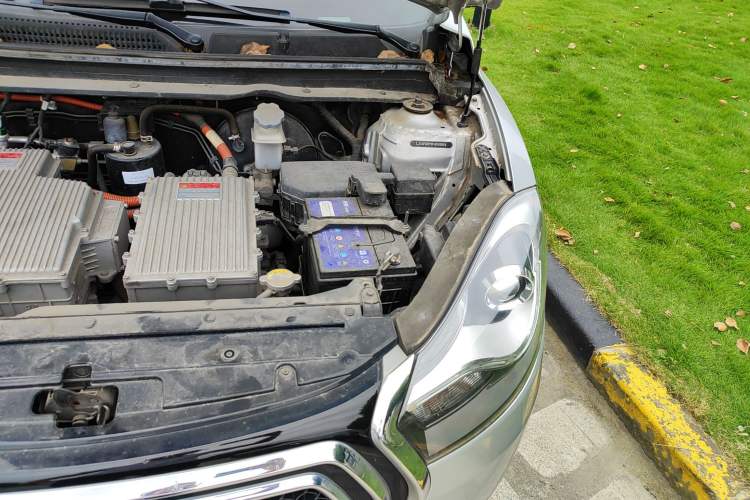 Used JAC iEV 2015 iEV5 Engine Bay Left