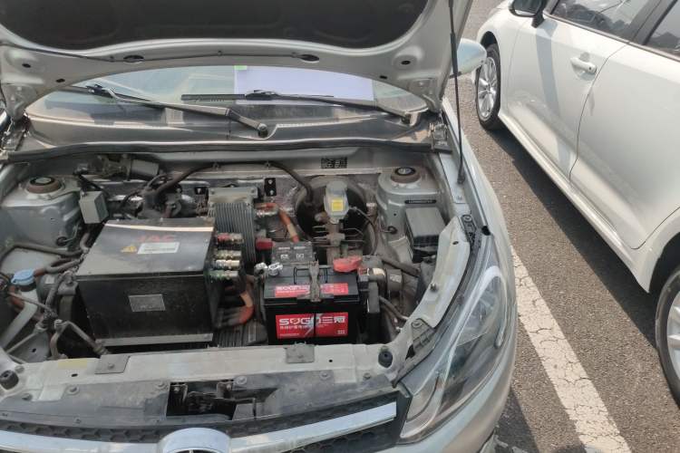 Used JAC iEV 2015 iEV4 Luxury Smart Model Engine Bay Left