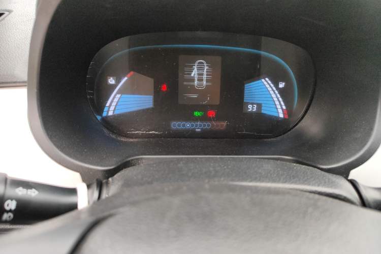 Used JAC iEV 2015 iEV5 Odometer Close Up