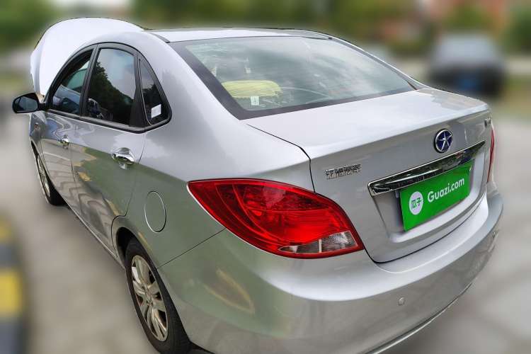Used JAC iEV 2015 iEV5 Rear Left 45 Deg
