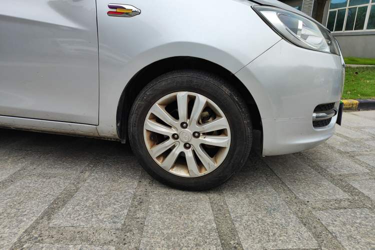 Used JAC iEV 2015 iEV5 Right Front Wheel Hub