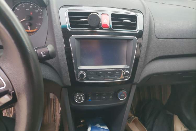 Used JAC iEV 2015 iEV4 Luxury Model Audio And AC Panel