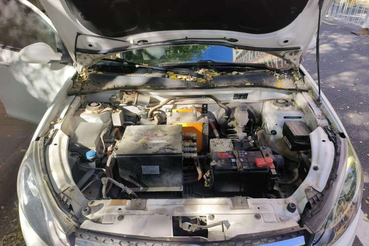 Used JAC iEV 2015 iEV4 Luxury Smart Model Engine Bay